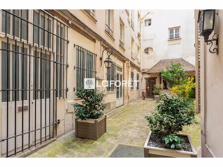 rue des archives / rue des blancs manteaux