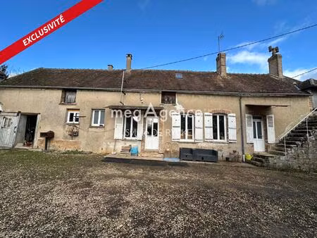 petit corps de ferme sur 1300m2 de terrain