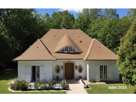 demeure de 170 m2 à lardy bourg + combles de 100 m2 aménagea