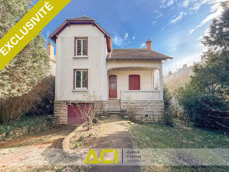 macon limite charnay - belle maison de ville des annees 1930