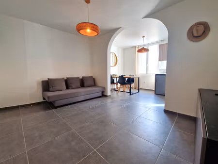 à louer appartement 2 pièces près des quais