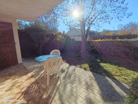 appartement 2 pièces 41 m2 en rez-de-jardin privatif de 200m2