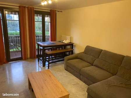 vivez marseille côté mer – t3 meublé avec balcon & stationnement