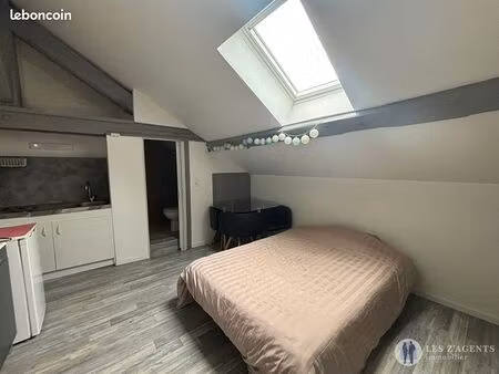 studio 1 pièce 12 m²