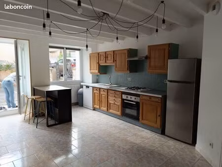 maison de ville bourg st projet à louer