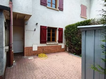 location petite maison individuelle de ville