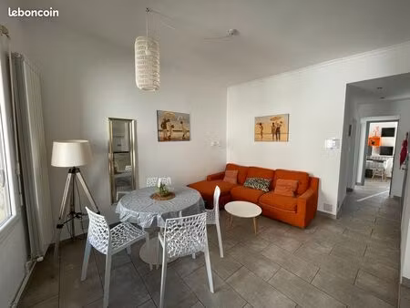 t2 bis meublé & climatisé – 43 m²