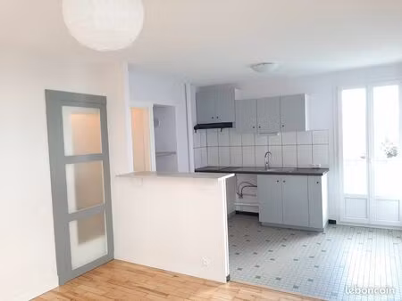 appartement à louer vide t3 - 48m² - rotonde proche fac  idéal étudiant - 680 charges comp