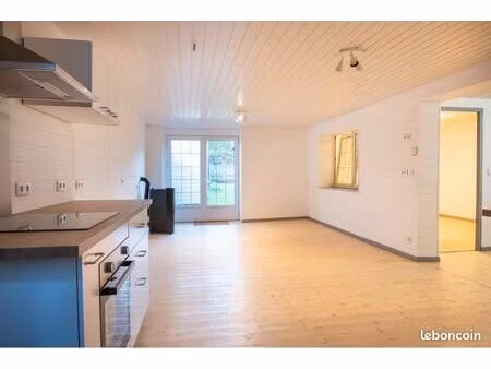 location 2 pièces 57m2 avec grand jardin