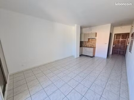 studio à la providence