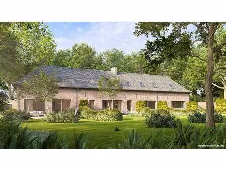 projet unique autorisé :4 maison sur un domaine de château