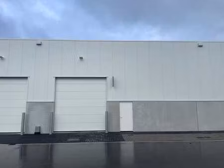 unit sme à louer à tirlemont 144m²