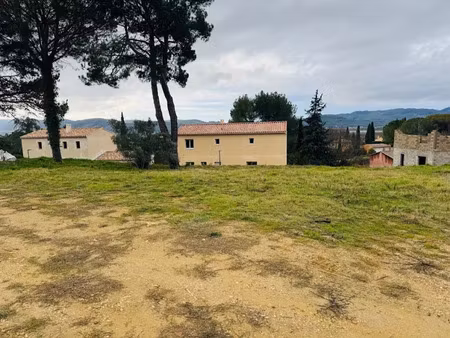 vente terrain 400 m² à cadenet (84160)  174 900 €