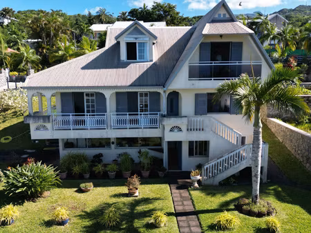 maison familiale t6 à petite-île (la réunion) - ref 261948