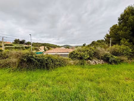 vente terrain 1000 m² à ollioules (83190)  367 000 €