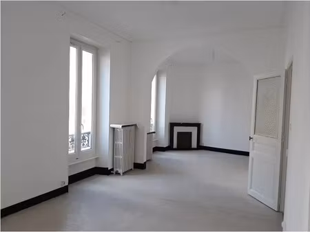 location appartement 3 pièces 72 m² à ales (30100)  600 €