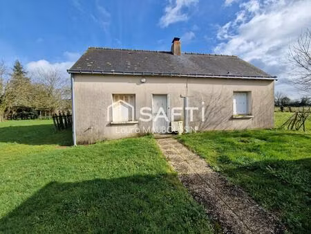 la maison située à seulement 3 minutes de l'étang de beaumont d'issé.
