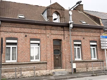 superbe maison avec un beau potentiel