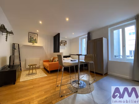 excellent état et entièrement meublé