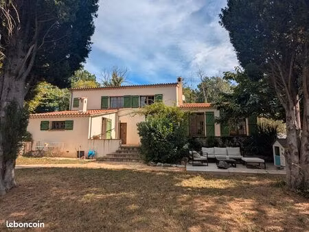 maison 6 pièces 130 m²