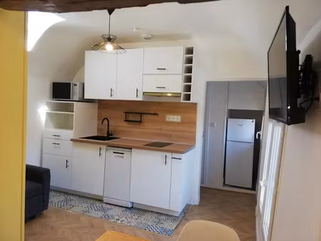 location meublée appartement 2 pièces 27 m² à corbeil-essonnes (91100)  650 €