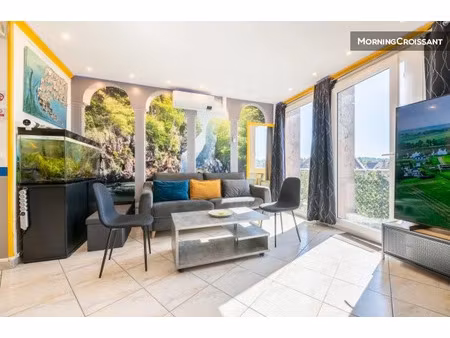 location meublée appartement 6 pièces 160 m² à corbeil-essonnes (91100)  6 000 €