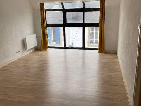 location appartement 2 pièces à quimper (29000) : à louer 2 pièces / 42m² quimper