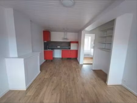 f3 isolé 100m du centre ville