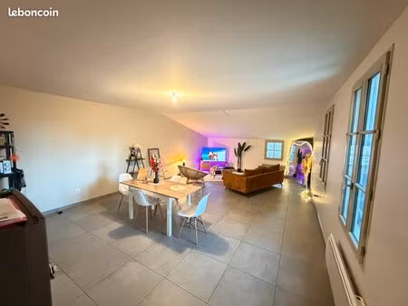 t3 centre ville 74m2 avec garage