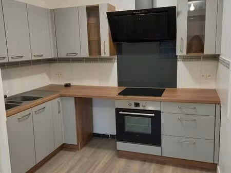 loue joli t3 proche centre-ville