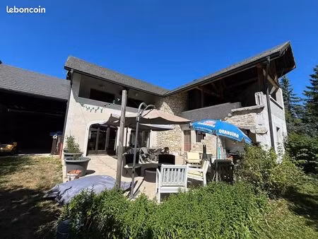 propriété 6 pièces 265 m²