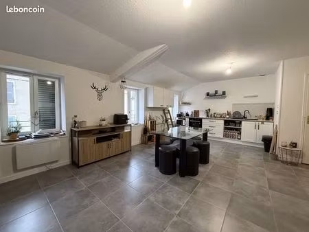 appartement 3 pièces 65 m²