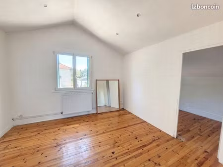 appartement t3 avec terrasse 40 m - lay saint christophe