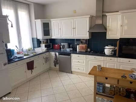 maison à 3 km de gueux