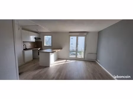 appartement rénové f2 49m2 à sens