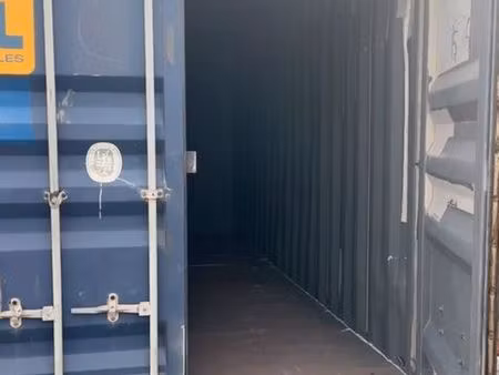 à louer box de stockage / container / garde meuble 14m2 à neufchâtel en bray  accès facile