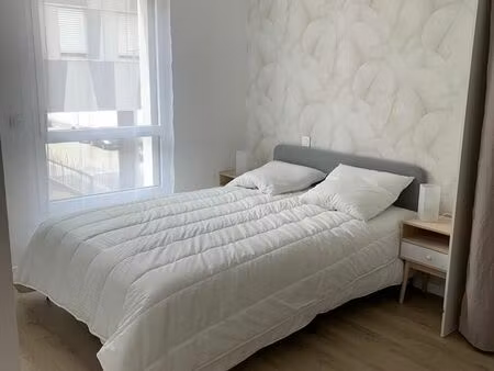 t2 40m2 + parking - place napoleon