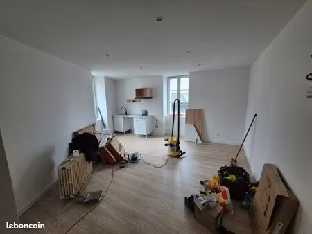 t2 refait a neuf chauffage compris