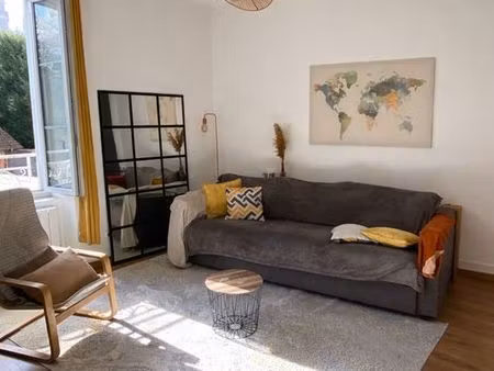 bel appartement t4 meublé – centre-ville d’orléans