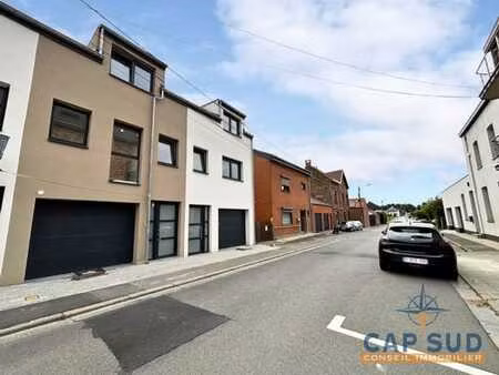 maison neuve 3 façades avec vue imprenable sur les champs !