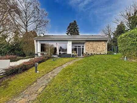 superbe villa de 4 chambres dans beau quartier de lillois