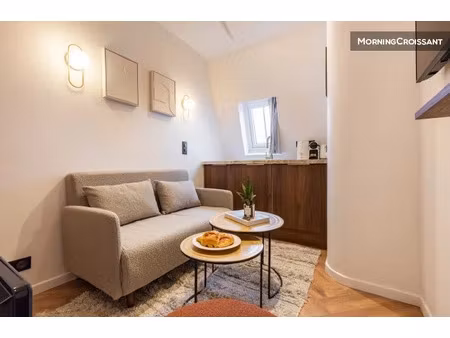 location meublée appartement 1 pièce 11 m² à paris 17ème (75017)  1 400 €