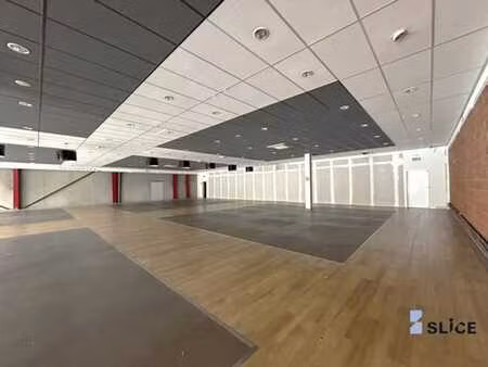 surface commecial état casco hyon