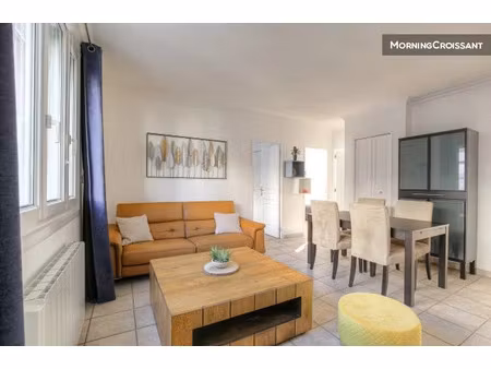 location meublée appartement 4 pièces 64 m² à venissieux (69200)  2 300 €