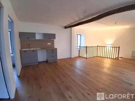 location maison 5 pièces 91.66 m² à chenay (51140)  1 600 €