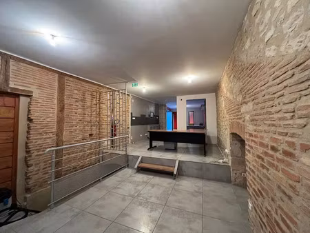 location locaux professionnels 2 pièces 68 m² à nevers (58000)  470 €
