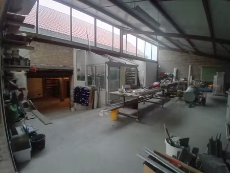 location locaux professionnels 280 m² à boyer (71700)  2 000 €