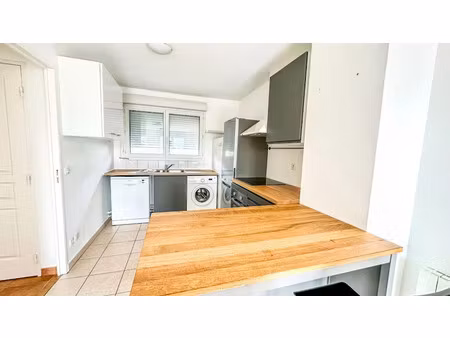 location appartement 2 pièces 48 m² à prévessin-moëns (01280)  1 480 €