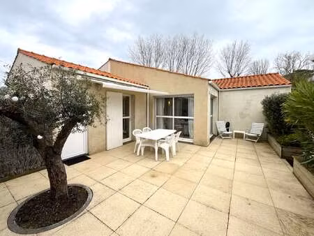 vente maison aux sables-d'olonne (85100) : à vendre / 45m² les sables-d'olonne
