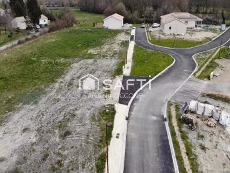 vente terrain 800 m² vertheuil (33180)